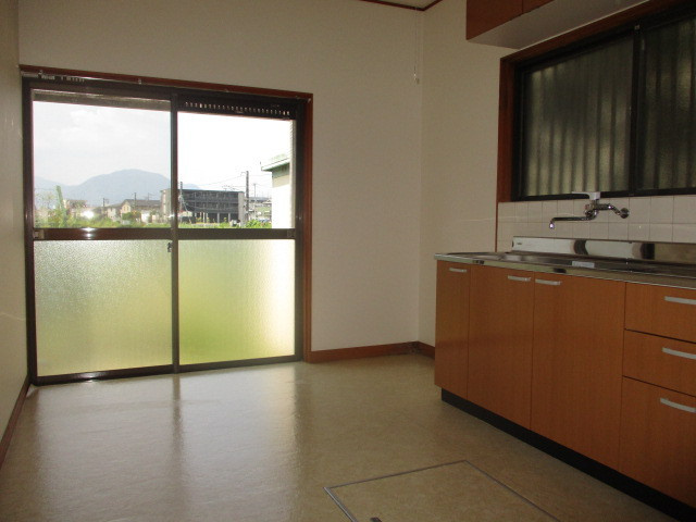 北葛城郡王寺町畠田３丁目の一戸建ての居間・リビング