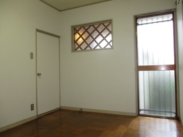 北葛城郡王寺町畠田３丁目の一戸建ての寝室