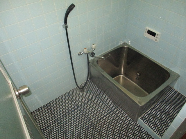 北葛城郡王寺町畠田３丁目の一戸建ての浴室