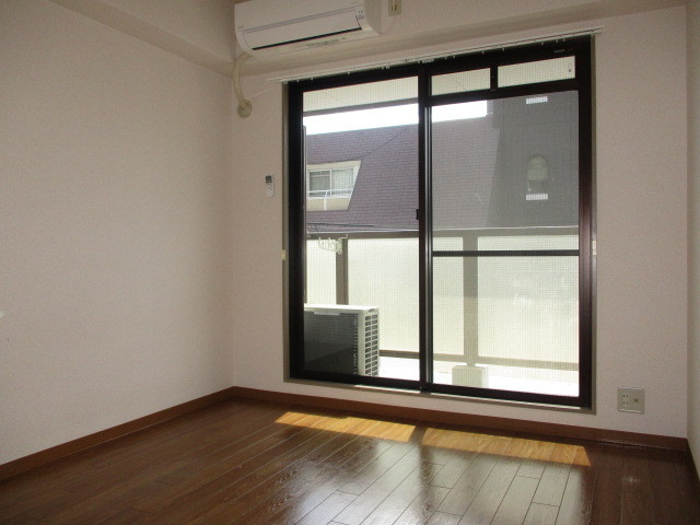 北葛城郡王寺町王寺２丁目の賃貸マンションの寝室