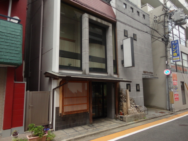 北葛城郡王寺町王寺２丁目の賃貸マンションの外観