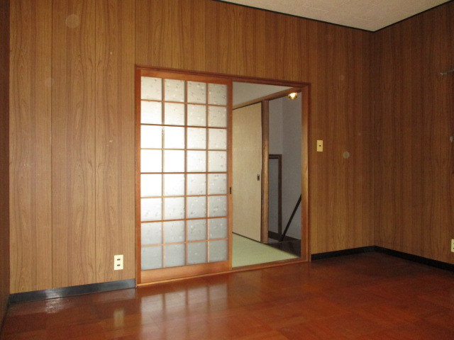 北葛城郡王寺町畠田３丁目の一戸建ての寝室