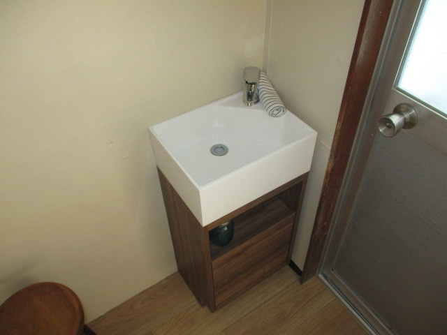 北葛城郡王寺町畠田３丁目の一戸建ての洗面所