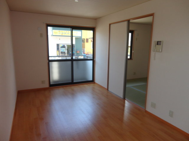 クラスターコートの居間・リビング