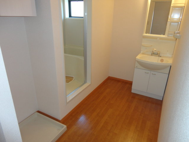 クラスターコートの洗面所