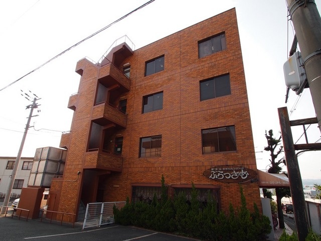 北葛城郡王寺町葛下１丁目の店舗一部の外観