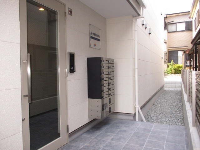 ジーメゾン郡山リアンのエントランス