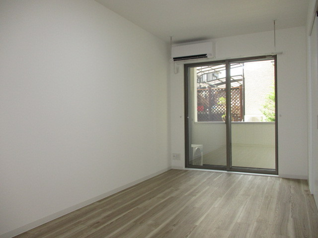 ジーメゾン郡山リアンの居間・リビング