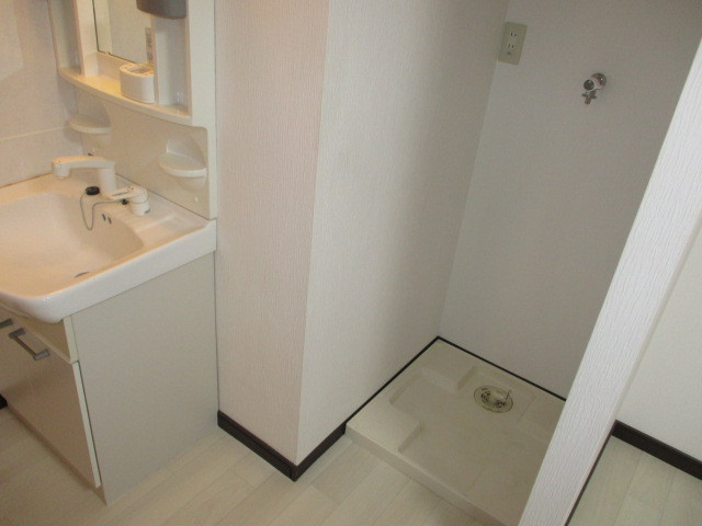 アーバン西大和6号の洗面所