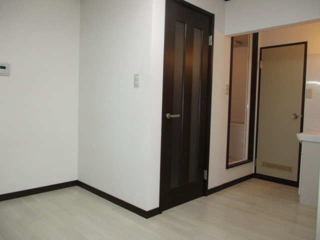 アーバン西大和6号の玄関