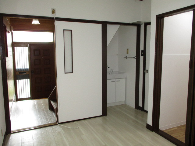 西田中戸建のその他