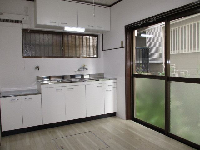 西田中戸建のその他