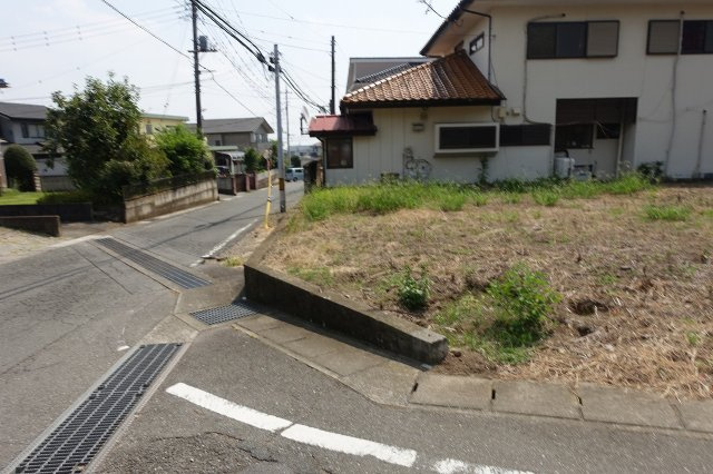 高崎市金古町　【整形角地】売地の外観|北側境界を西から東方向