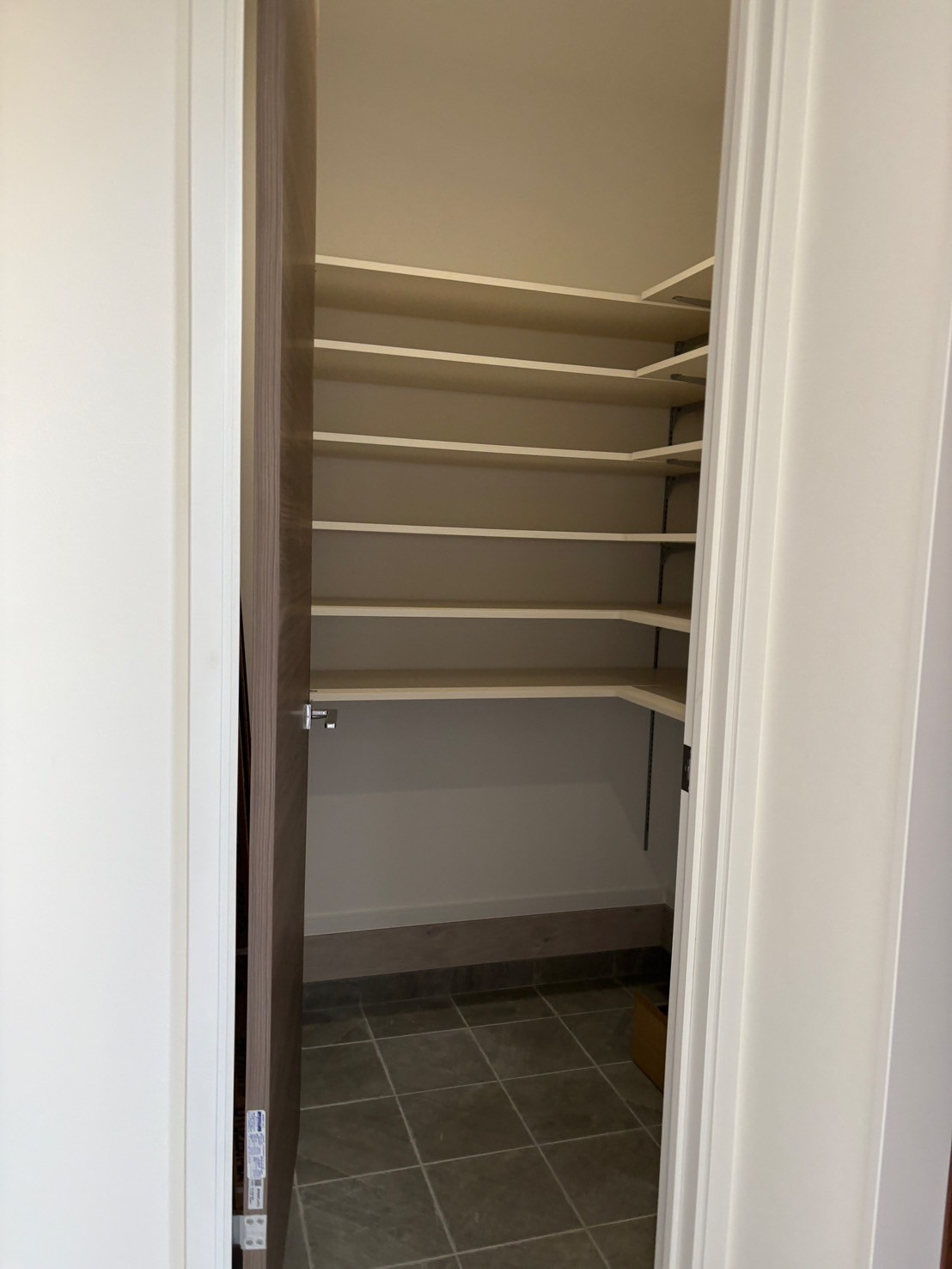 西宮市苦楽園四番町の収納