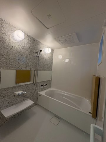 西宮市苦楽園四番町の浴室