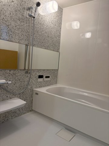 西宮市苦楽園四番町の浴室