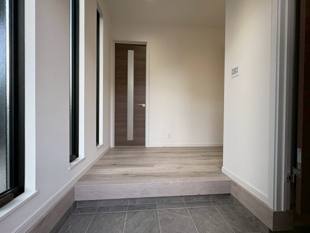 西宮市苦楽園四番町の玄関