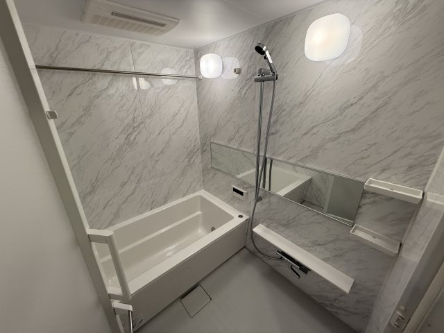 Refisia箕面船場の浴室