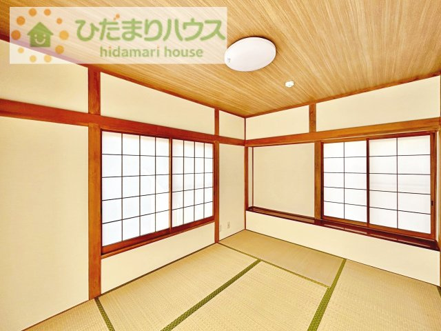 【和室】 | 阿見町岡崎2丁目　中古戸建 | 和の風情を演出する内障子付！