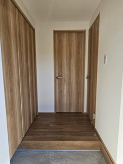 【玄関】 | KKアパート | お部屋の中が見えないようにホールになっています