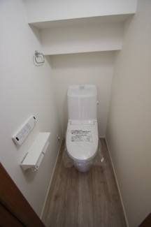 【トイレ】 | 【仲介手数料無料！！】川崎市麻生区細山7丁目　新築戸建て（全3棟）C号棟　4580万円 | 1階