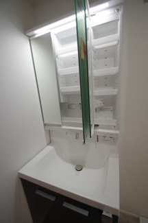 【洗面所】 | 【仲介手数料無料！！】川崎市麻生区細山7丁目　新築戸建て（全3棟）C号棟　4580万円