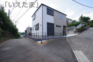 【前面道路含む現地写真】 | 【仲介手数料無料！！】川崎市麻生区細山7丁目　新築戸建て（全3棟）C号棟　4580万円