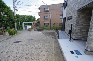 【前面道路含む現地写真】 | 【仲介手数料無料！！】川崎市麻生区細山7丁目　新築戸建て（全3棟）C号棟　4580万円