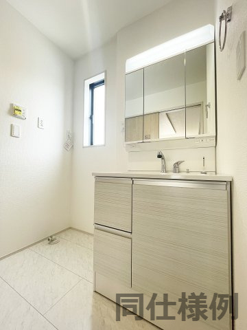 新築戸建・建売　郡山市安積町南長久保2期　安積三小・安積二中の独立洗面台|同仕様例