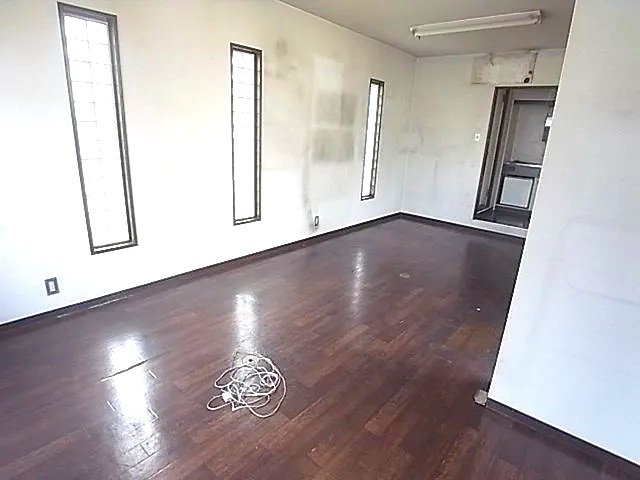 レファインド芦屋3の居間・リビング
