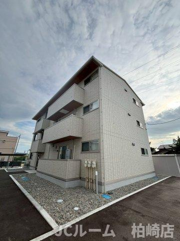 柏崎市豊町のアパートの外観
