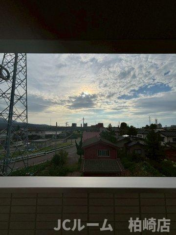 柏崎市豊町のアパートの展望