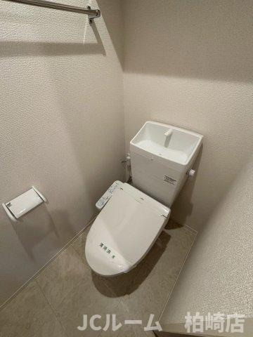 柏崎市豊町のアパートのトイレ