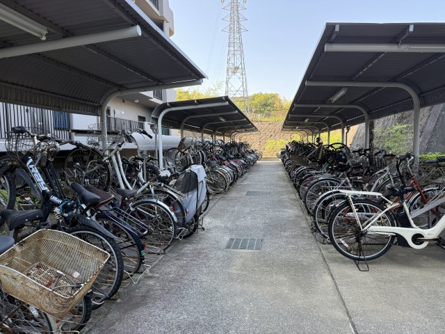 リベール明石魚住Ⅴの駐輪場