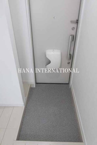 プレシャス市川南の玄関