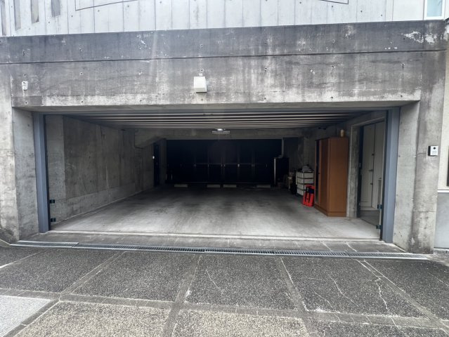 和歌山市関戸4丁目・中古戸建・54697の駐車場
