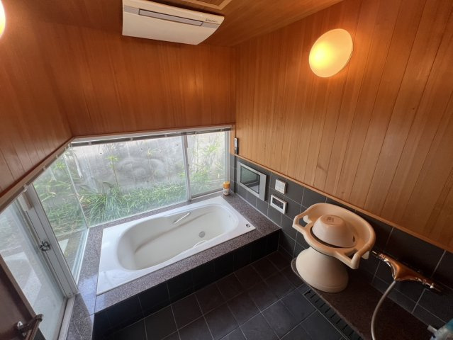 和歌山市関戸4丁目・中古戸建・54697の浴室