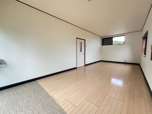 中古住宅　揖斐川町上野の洋室|２Ｆ