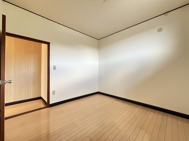中古住宅　揖斐川町上野の洋室|２Ｆ