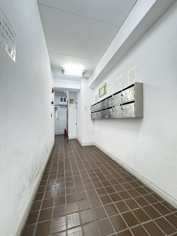 富士ビルのロビー