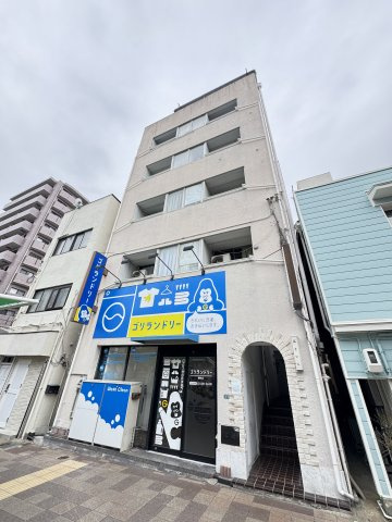 富士ビルの外観