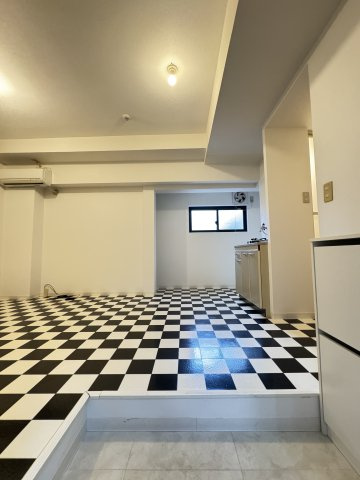 富士ビルの玄関