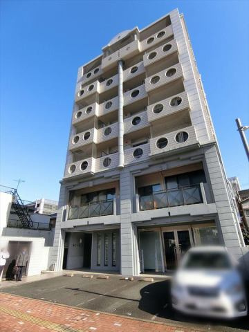 みついビルの外観|おしゃれな外観です