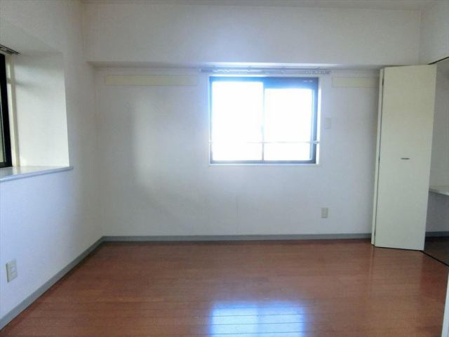 みついビルの洋室|使い勝手のいい洋室です