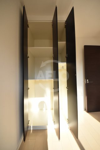 シティタワー堀江　堀江小学校区の収納|シティタワー堀江　クローゼット