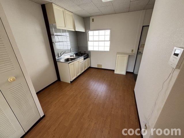 サンビレッジ　B棟の居間・リビング