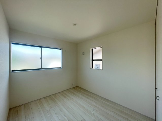 【洋室】 | 高崎市石原町第24　2号棟