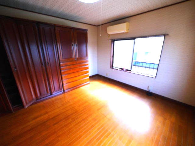 長生郡長生村岩沼　中古戸建の洋室|平成7年9月築３DK 2階にもトイレありJR外房線八積駅徒歩約12分2階洋間8帖 軽自動車は2台可能