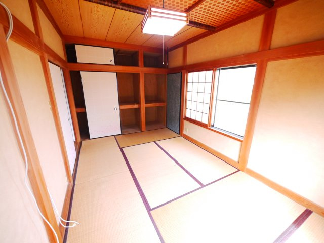長生郡長生村岩沼　中古戸建の和室|平成7年9月築３DK 2階にもトイレありJR外房線八積駅徒歩約12分2階洋間8帖 軽自動車は2台可能