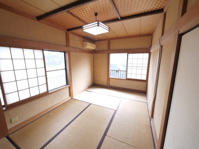 長生郡長生村岩沼　中古戸建の和室|平成7年9月築３DK 2階にもトイレありJR外房線八積駅徒歩約12分2階洋間8帖 軽自動車は2台可能